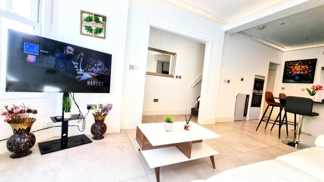 Villa Surbiton Luxury Garden House 19 Extérieur photo