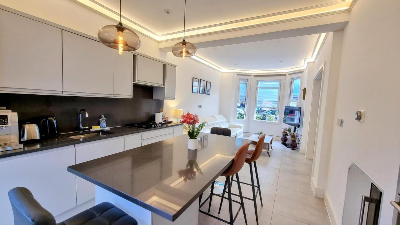 Villa Surbiton Luxury Garden House 19 Extérieur photo